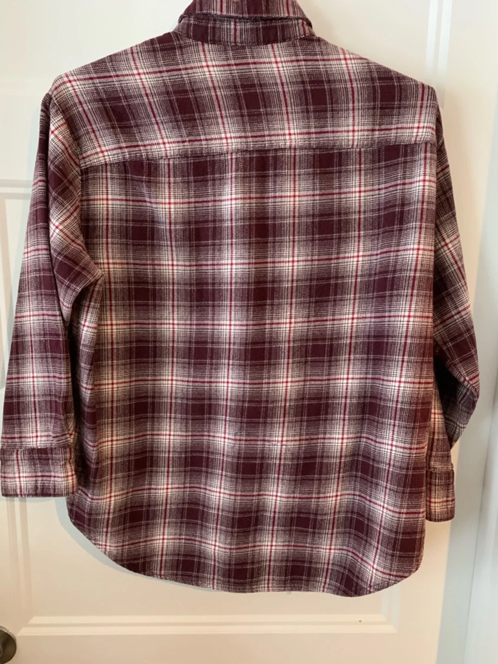 Old Navy ( the boyfriend shirt)Burgundy & White Plaid Flannel button -Down Shirt - Picture 3 of 3